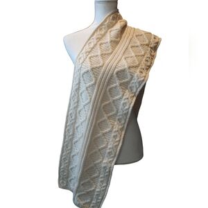 New Merino Wool Furlong Clan Aran 100% White 60" X 11"